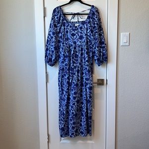 Universal Thread Gorgeous Purple and Blue Print Maxi Dress Size Medium